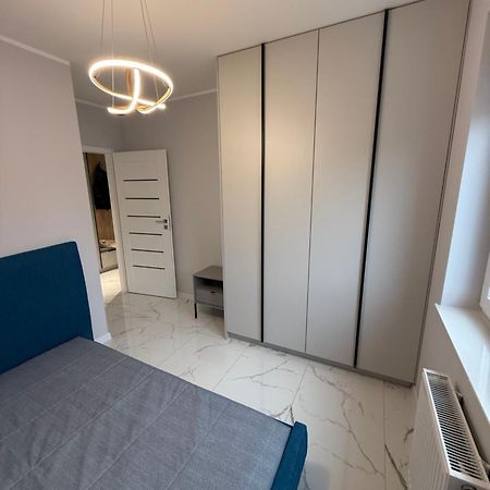 Appartamento Apartament Na Osiedlu Zamknietym Z Garazem Podziemnym Tomaszów Mazowiecki Esterno foto